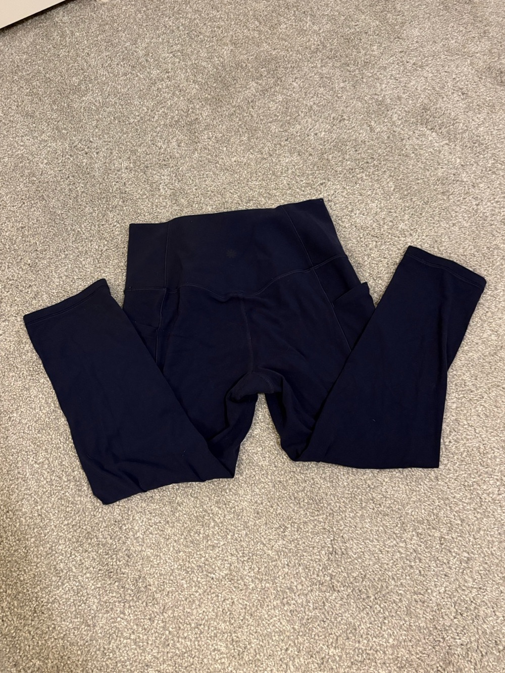 Athleta navy Capri leggings